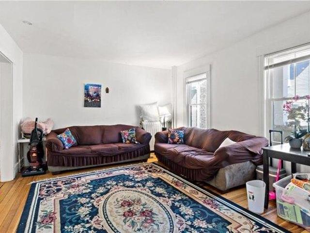house with 6 bedroom, Newport RI ES105889547