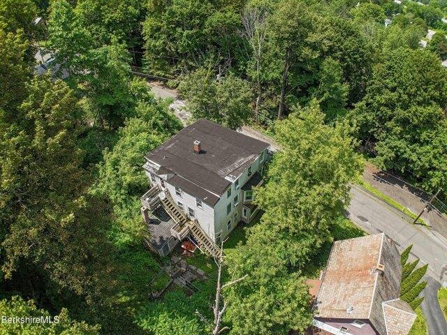 house with 6 bedroom, North Adams MA ES105493497