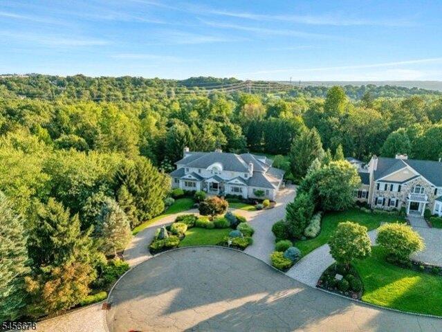 house with 6 bedroom, North Caldwell NJ ES105440203