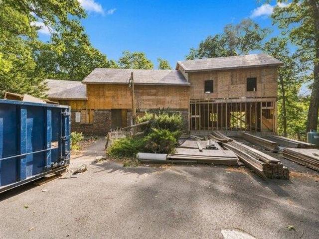 house with 6 bedroom, North Reading MA ES105550769