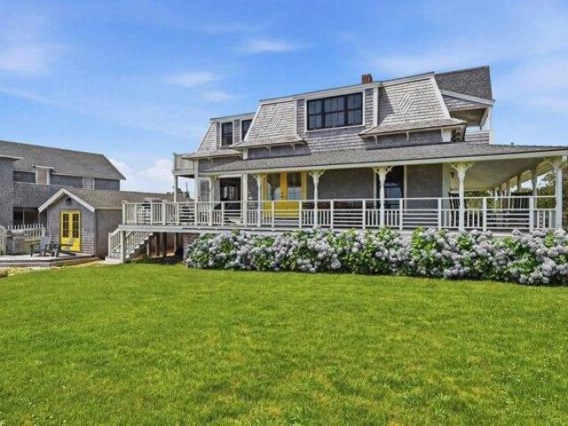 house with 6 bedroom, Oak Bluffs MA ES105494131
