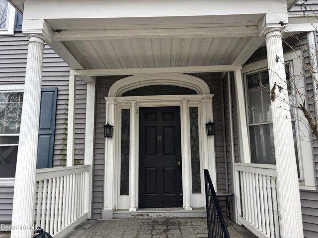 house with 6 bedroom, Pittsfield MA ES105352484