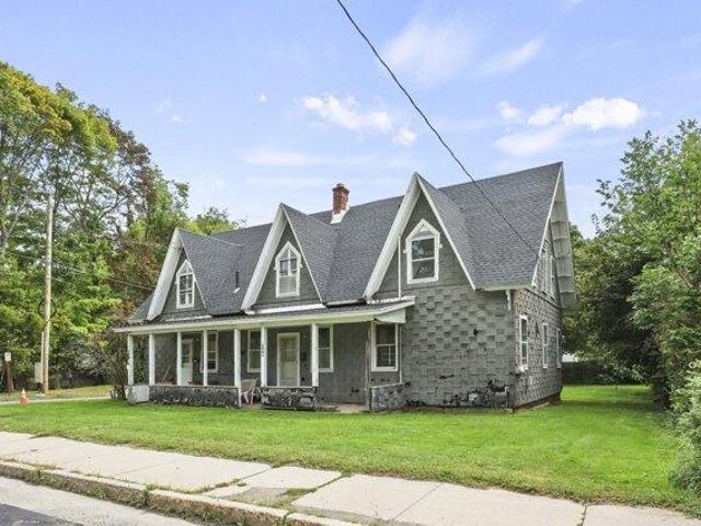 house with 6 bedroom, Pittsfield MA ES105366252