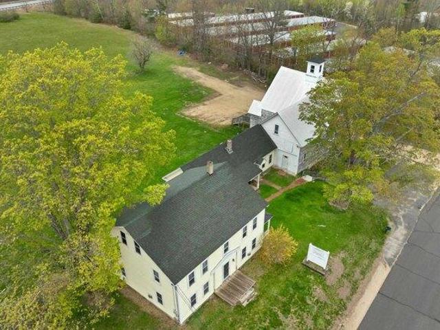 house with 6 bedroom, Pittsfield NH ES104113487