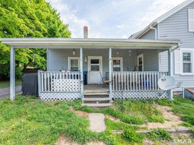house with 6 bedroom, Putnam CT DS103434592