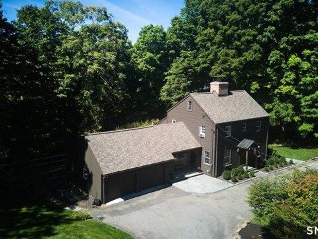 house with 6 bedroom, Redding CT ES105533269