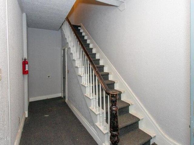 house with 6 bedroom, Schenectady NY ES105319948