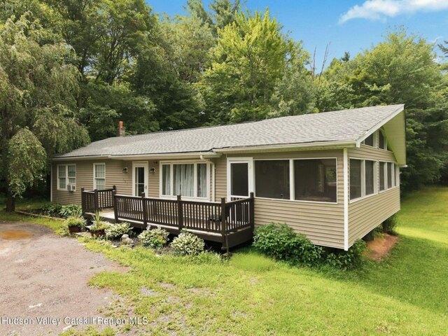 house with 6 bedroom, Saugerties NY ES104902475
