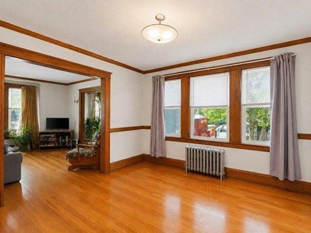 house with 6 bedroom, Somerville MA ES105386176
