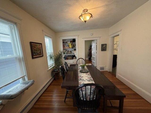 house with 6 bedroom, Somerville MA ES105478948