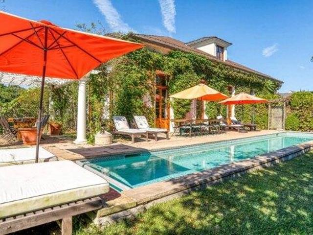 house with 6 bedroom, Southampton NY ES105293415