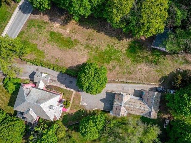 house with 6 bedroom, Springfield VT ES105293870
