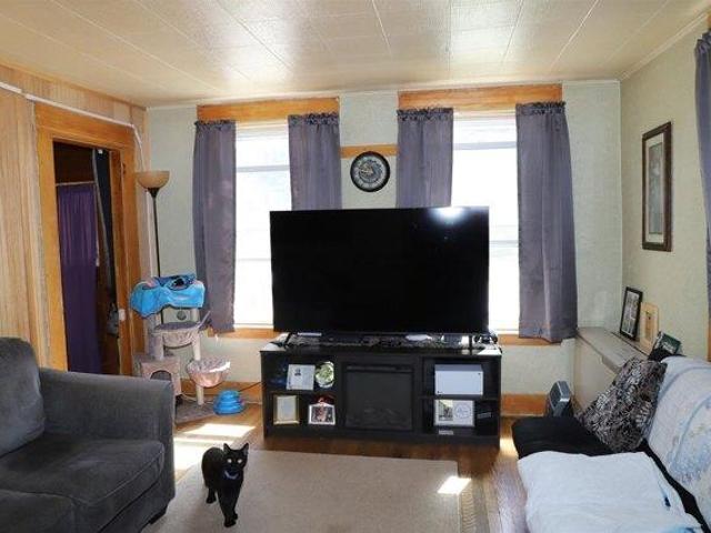 house with 6 bedroom, Springfield VT ES105477839