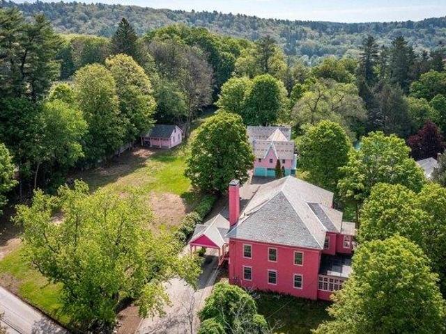 house with 6 bedroom, Springfield VT ES105423639