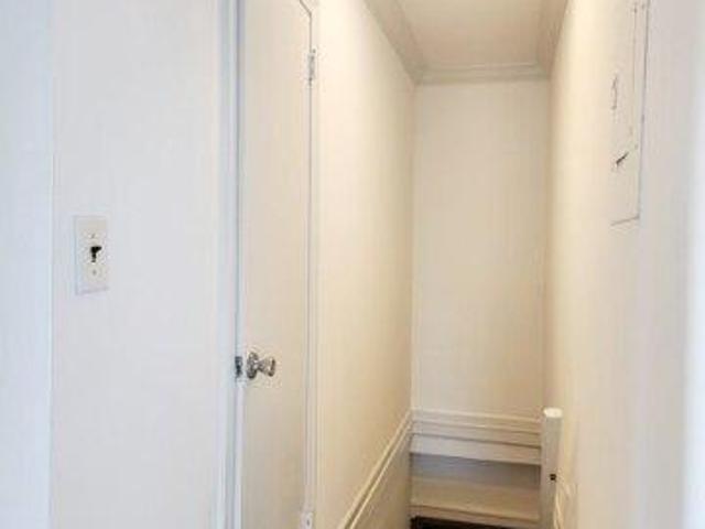 house with 6 bedroom, Stamford CT ES104850355