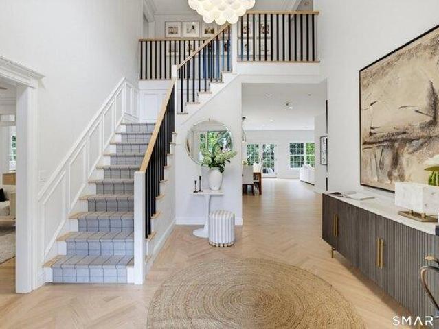 house with 6 bedroom, Stamford CT ES105512904