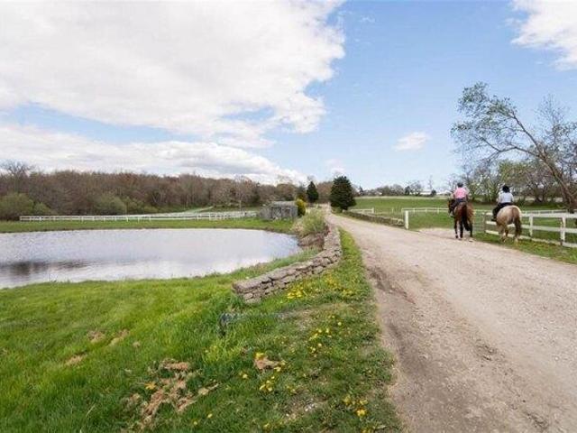 house with 7 bedroom, Tiverton RI ES105351531