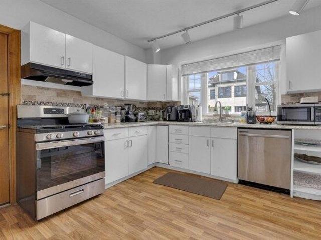 house with 7 bedroom, Watertown MA ES105442715