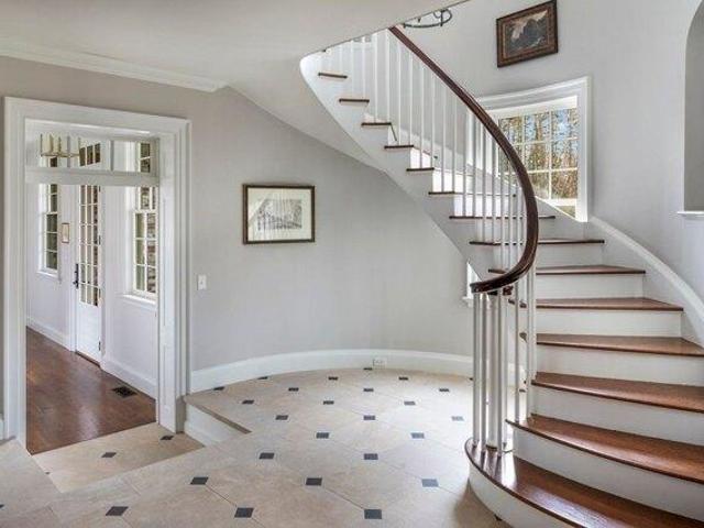 house with 7 bedroom, Westwood MA ES105511468