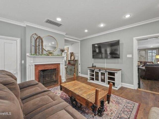 house with 7 bedroom, Williamstown MA ES104604736