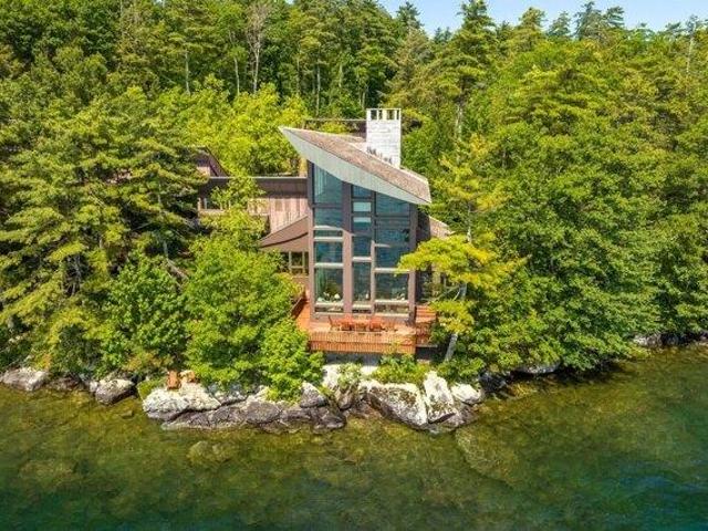 house with 7 bedroom, Wolfeboro NH ES105533037