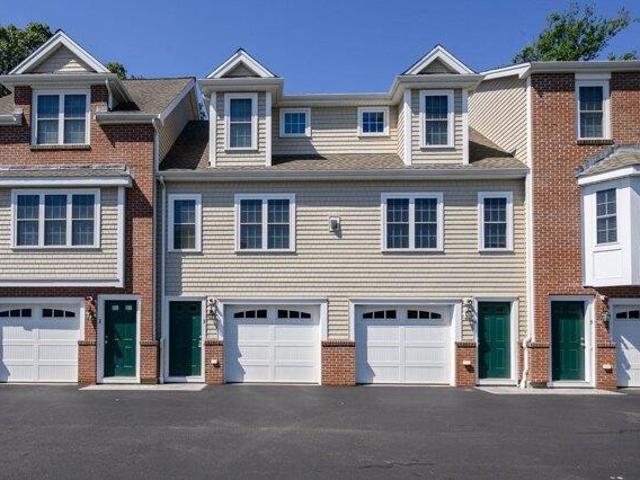 house with 7 bedroom, Abington MA ES105662362