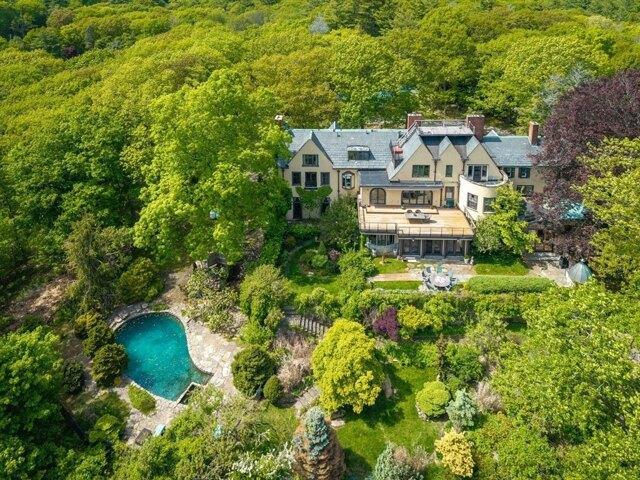 house with 7 bedroom, Beverly MA DS103852445