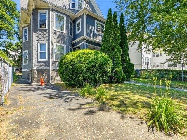 house with 7 bedroom, Boston MA ES105440166