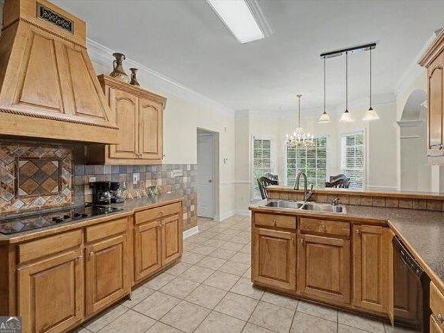 house with 7 bedroom, Buford GA ES104902806