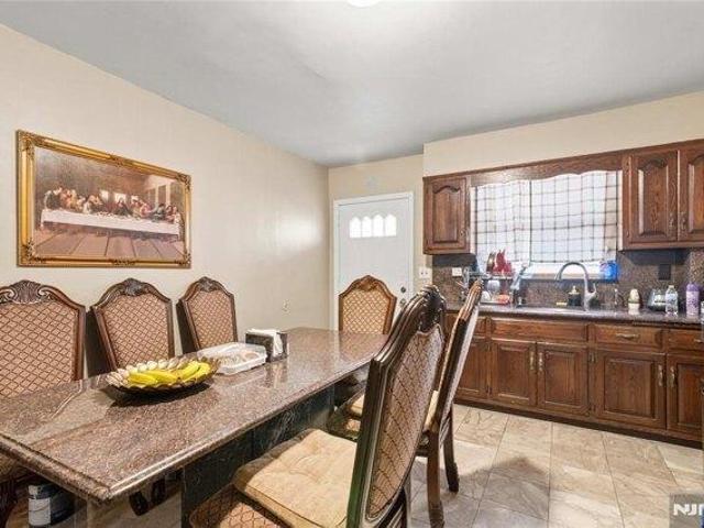 house with 7 bedroom, Elizabeth NJ ES105787602