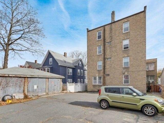 house with 7 bedroom, Malden MA ES104445127