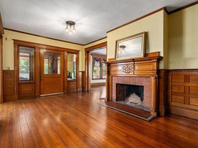 house with 7 bedroom, Newton MA ES105630802