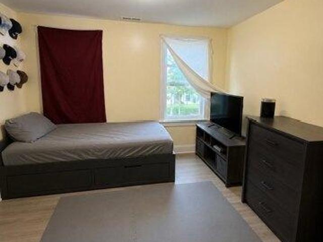 house with 7 bedroom, New Haven CT ES105633264