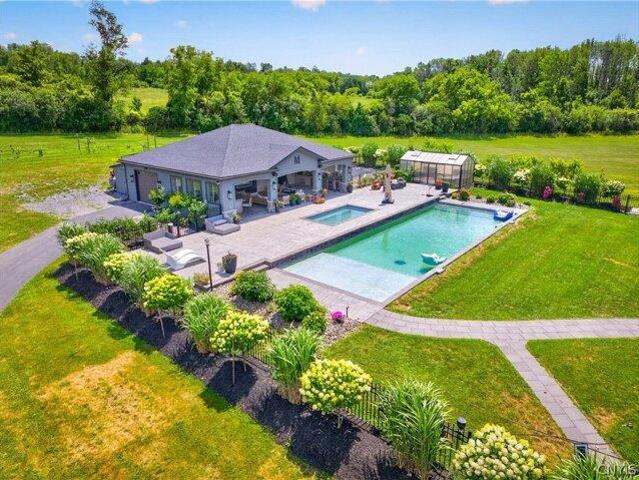 house with 7 bedroom, New Hartford NY ES104907518
