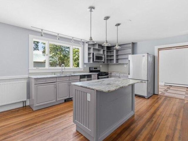 house with 7 bedroom, Northampton MA ES105478613
