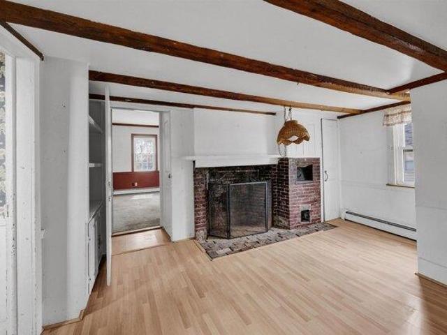 house with 7 bedroom, Portsmouth NH ES104044146