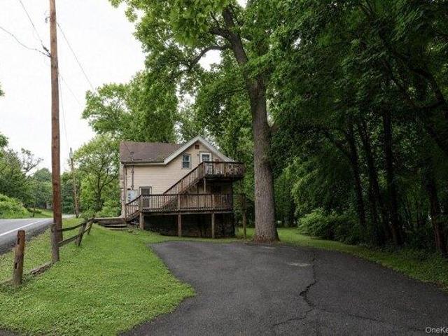house with 7 bedroom, Salisbury Mills NY ES105288221