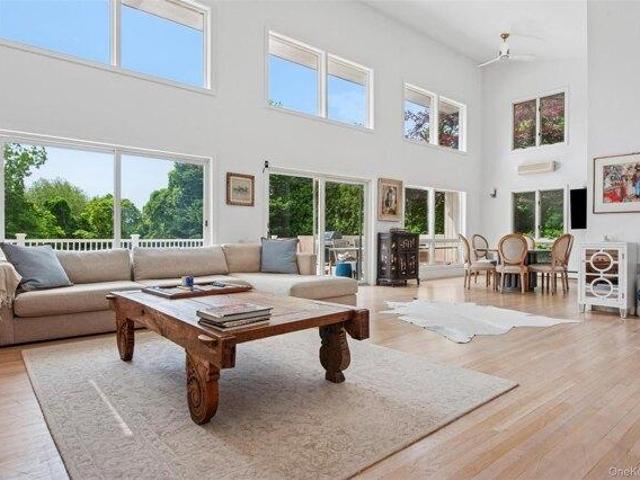 house with 7 bedroom, Southampton NY ES105293733