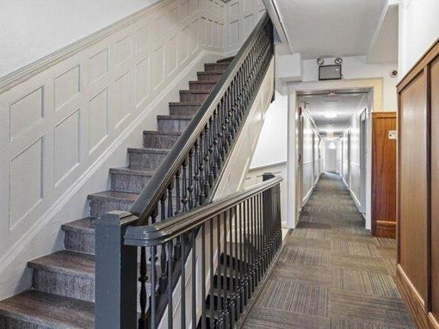 house with 83 bedroom, Cambridge MA ES103496423