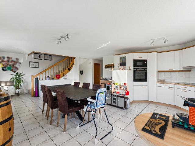 House with 8.5 rooms on sale in Ecuvillens 222 m² | dreamo. Ch