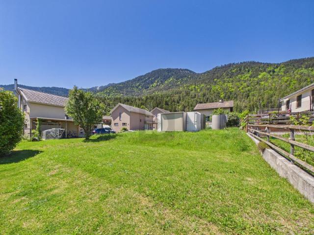 House with 8.5 rooms on sale in Rhäzüns 225 m² | dreamo. Ch