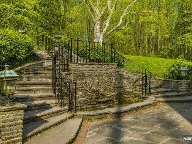 house with 8 bedroom, West Orange NJ ES105713130