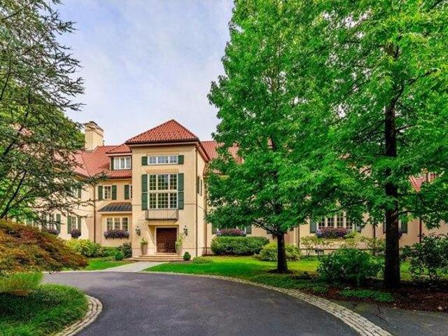 house with 8 bedroom, Westwood MA ES106070014