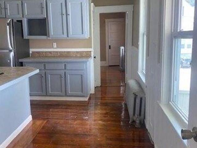 house with 8 bedroom, Woonsocket RI ES104831127