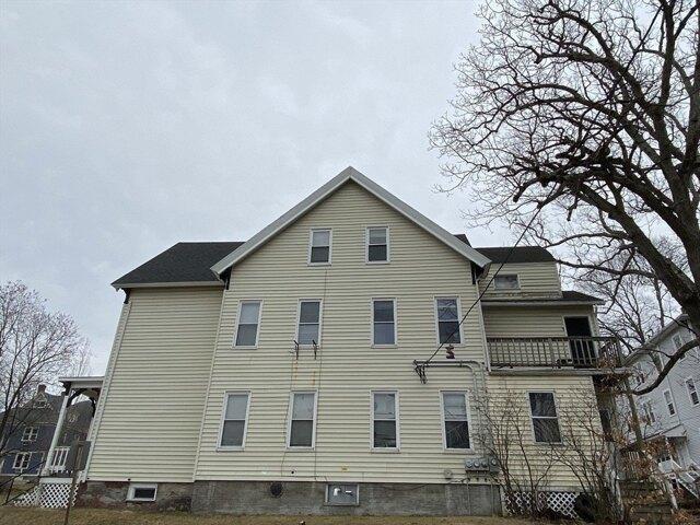 house with 8 bedroom, Worcester MA ES104442106