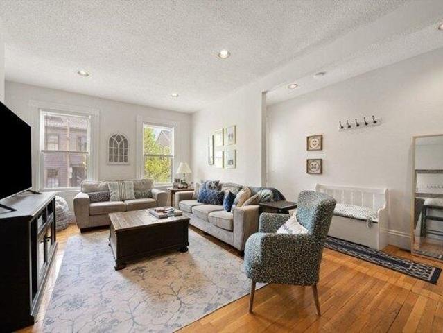house with 8 bedroom, Boston MA ES103588307
