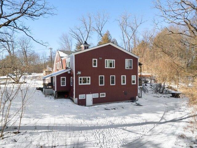 house with 8 bedroom, Brattleboro VT ES104116842