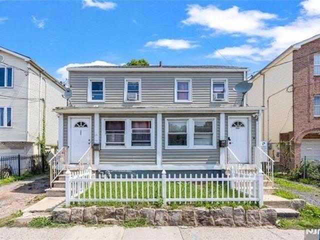 house with 8 bedroom, Elizabeth NJ ES105712535