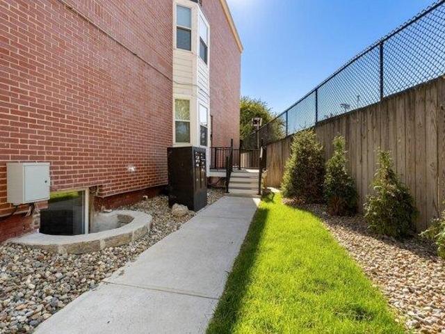 house with 8 bedroom, Everett MA ES105610239