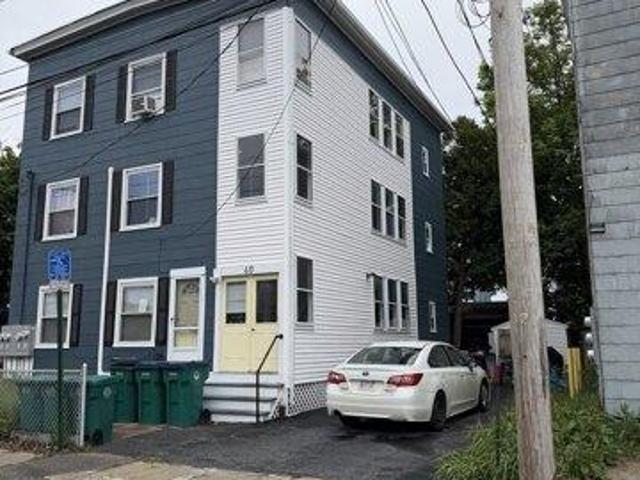 house with 8 bedroom, Fitchburg MA ES105476016